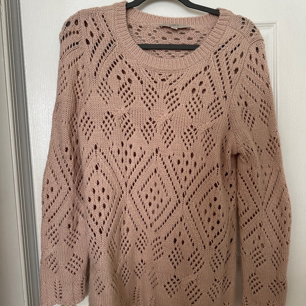 LOFT Pink knit sweater size Large